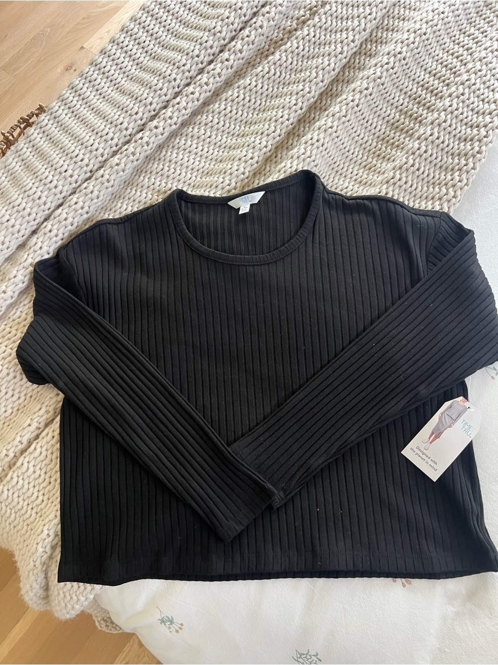 Time and Tru Black Ribbed Crewneck Top